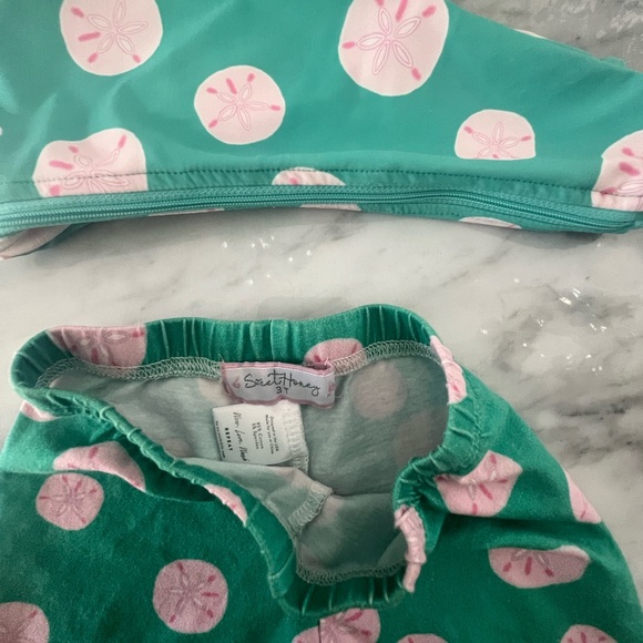 SweetHoneyClothing Mommy XS & Me 3T 3 piece sand dollar beach set - Picture 3 of 3